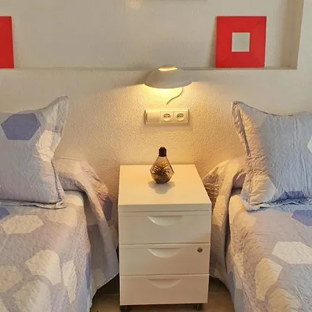 Juncos Y Lirios, Appartement *