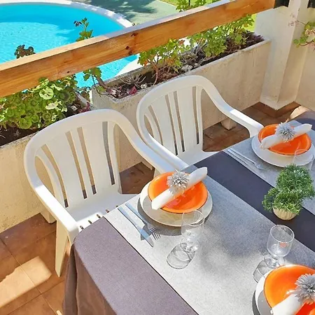 Juncos Y Lirios, Appartement